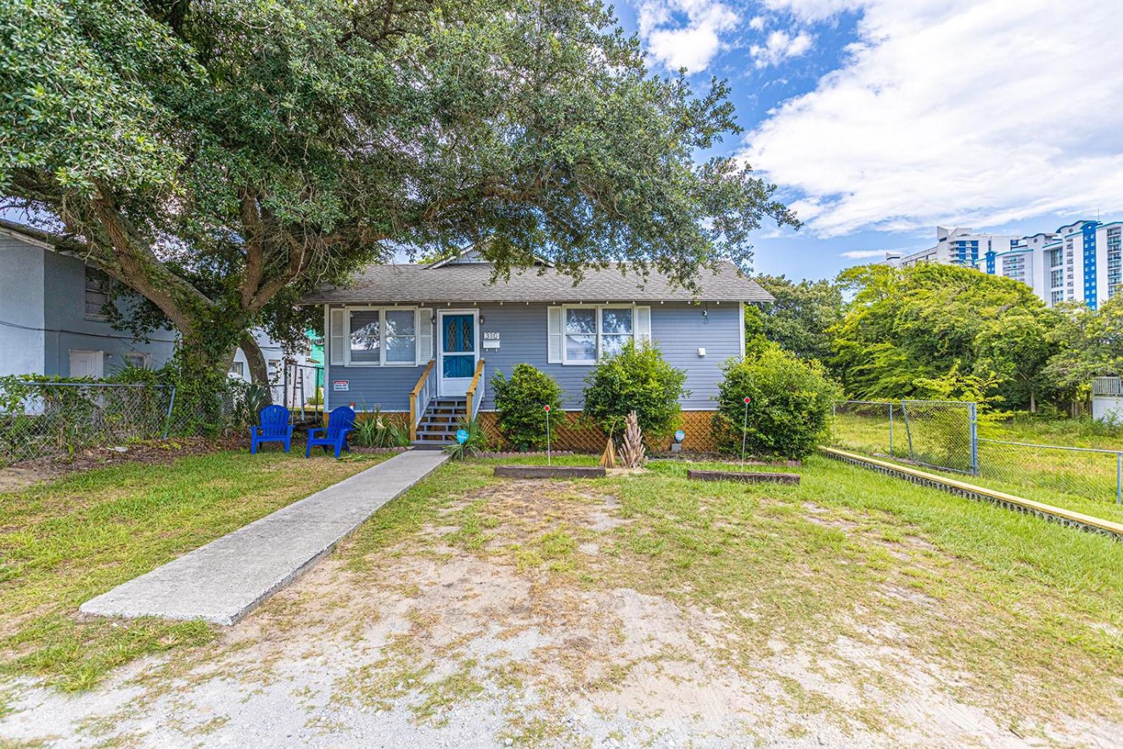 Gorgeous Centrally Located Ocean View 2 King, Huge Private Yard & Deck, Firepit, Bbq, & Game Tables Myrtle Beach Buitenkant foto