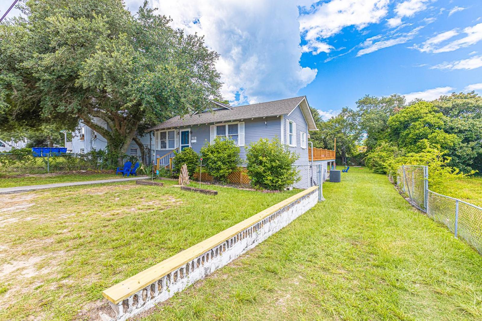 Gorgeous Centrally Located Ocean View 2 King, Huge Private Yard & Deck, Firepit, Bbq, & Game Tables Myrtle Beach Buitenkant foto