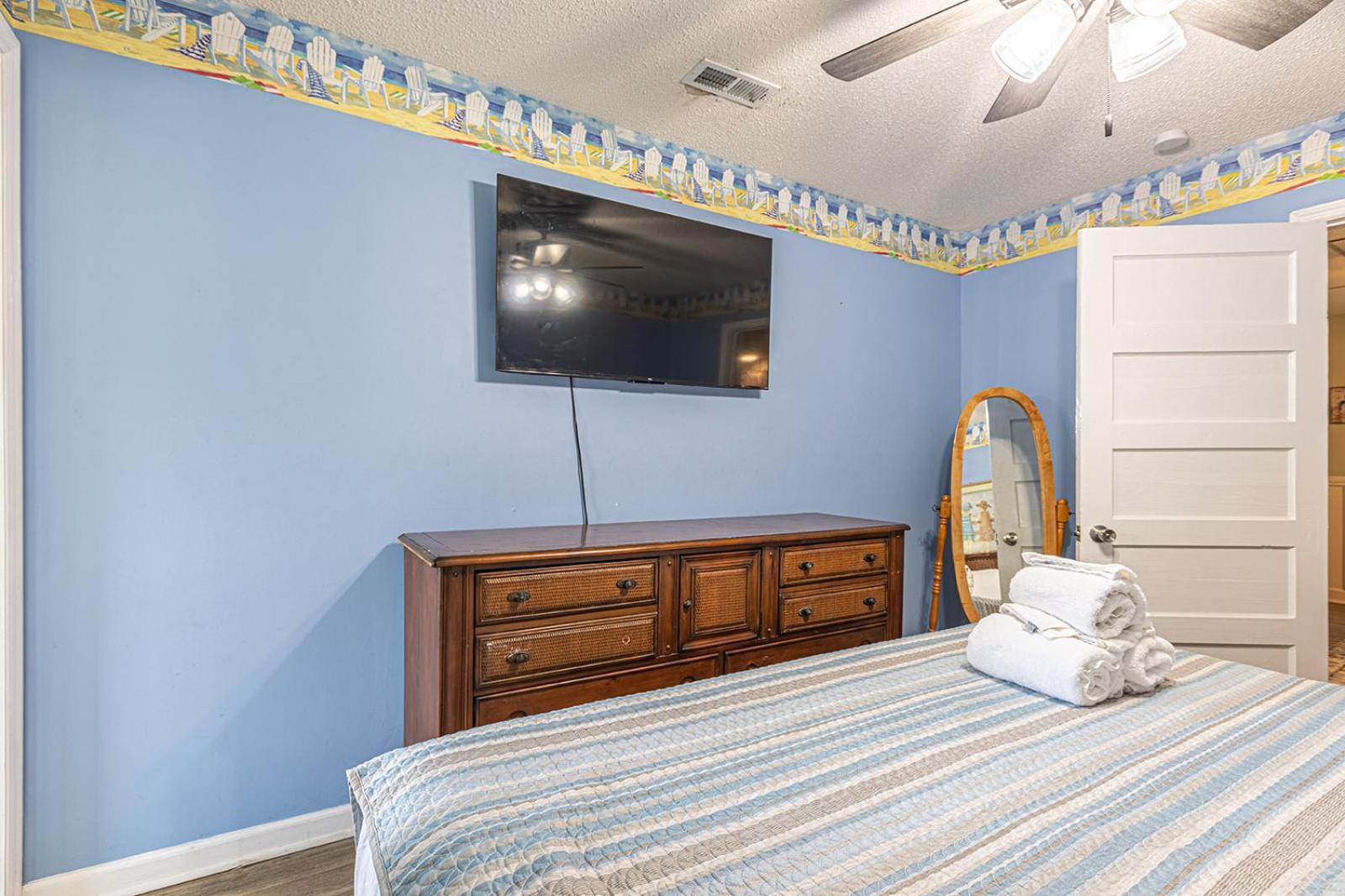 Gorgeous Centrally Located Ocean View 2 King, Huge Private Yard & Deck, Firepit, Bbq, & Game Tables Myrtle Beach Buitenkant foto